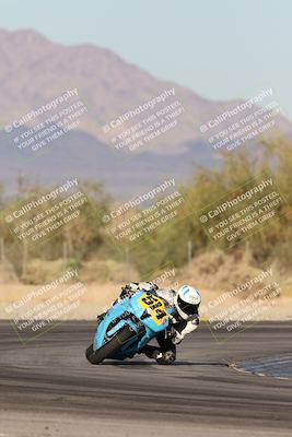 media/Nov-02-2025-CVMA (Sun) [[337aff29ab]]/Race 17-Amateur Supersport Middleweight/